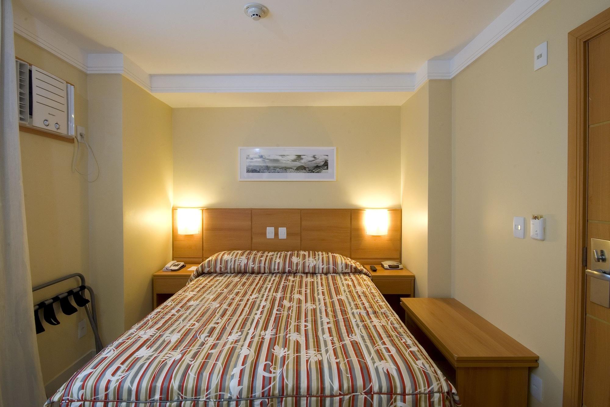 Hotel Atlantico Business Centro Rio de Janeiro Buitenkant foto A room at the hotel