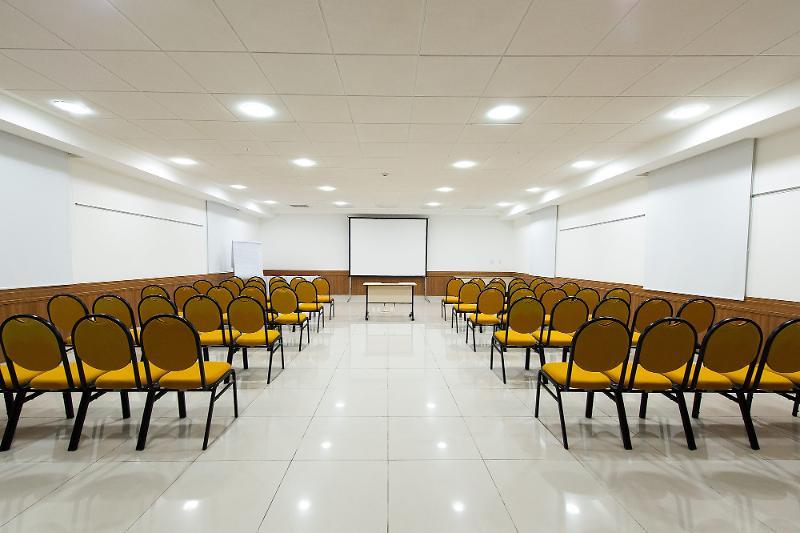 Hotel Atlantico Business Centro Rio de Janeiro Buitenkant foto A meeting room