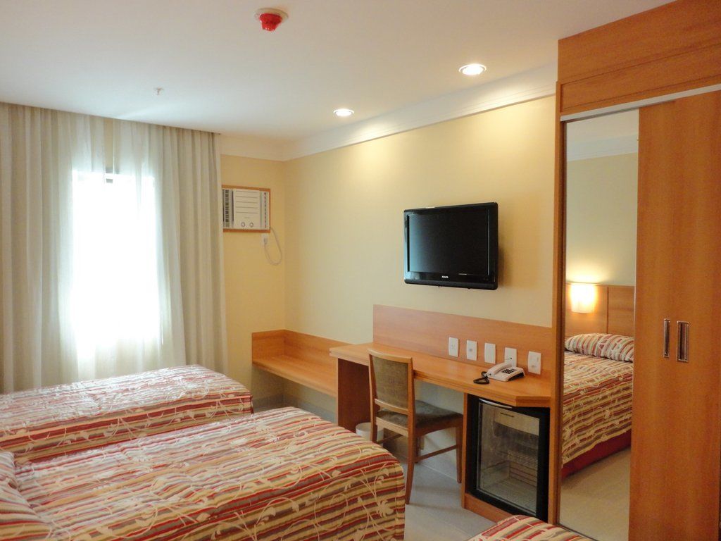 Hotel Atlantico Business Centro Rio de Janeiro Buitenkant foto A room at a hotel in Fortaleza, Brazil.